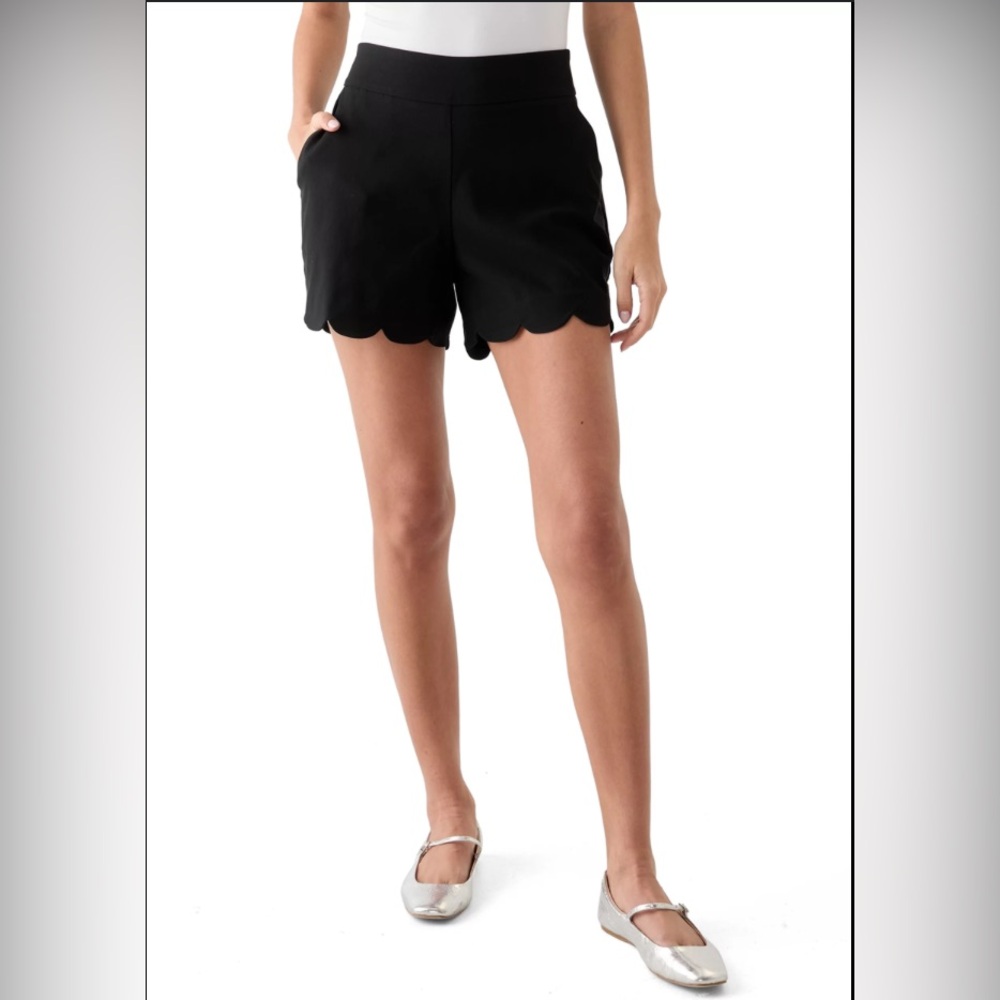 Crown & Ivy Shelby Scalloped Shorts Sz 12